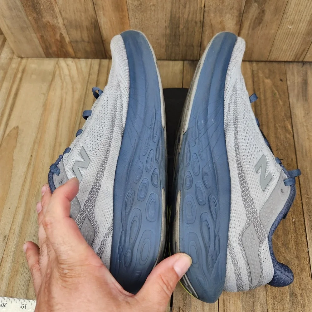 New Balance Fresh Foam X 1080 v11 Mens size 8 Grey Navy Blue Running Shoes